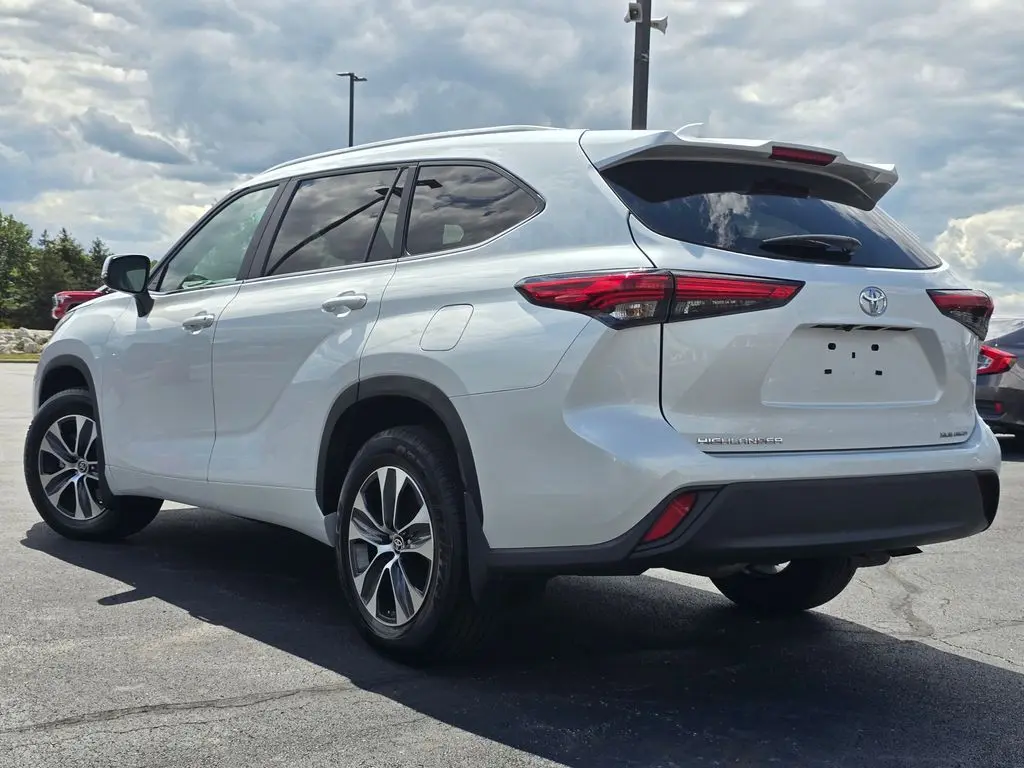 2023 Toyota Highlander Limited Platinum XLE XSE photo 12