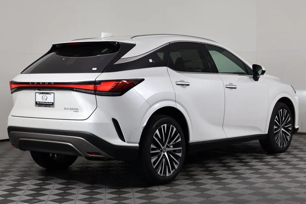 2026 Lexus RX 350h Premium AWD photo 2