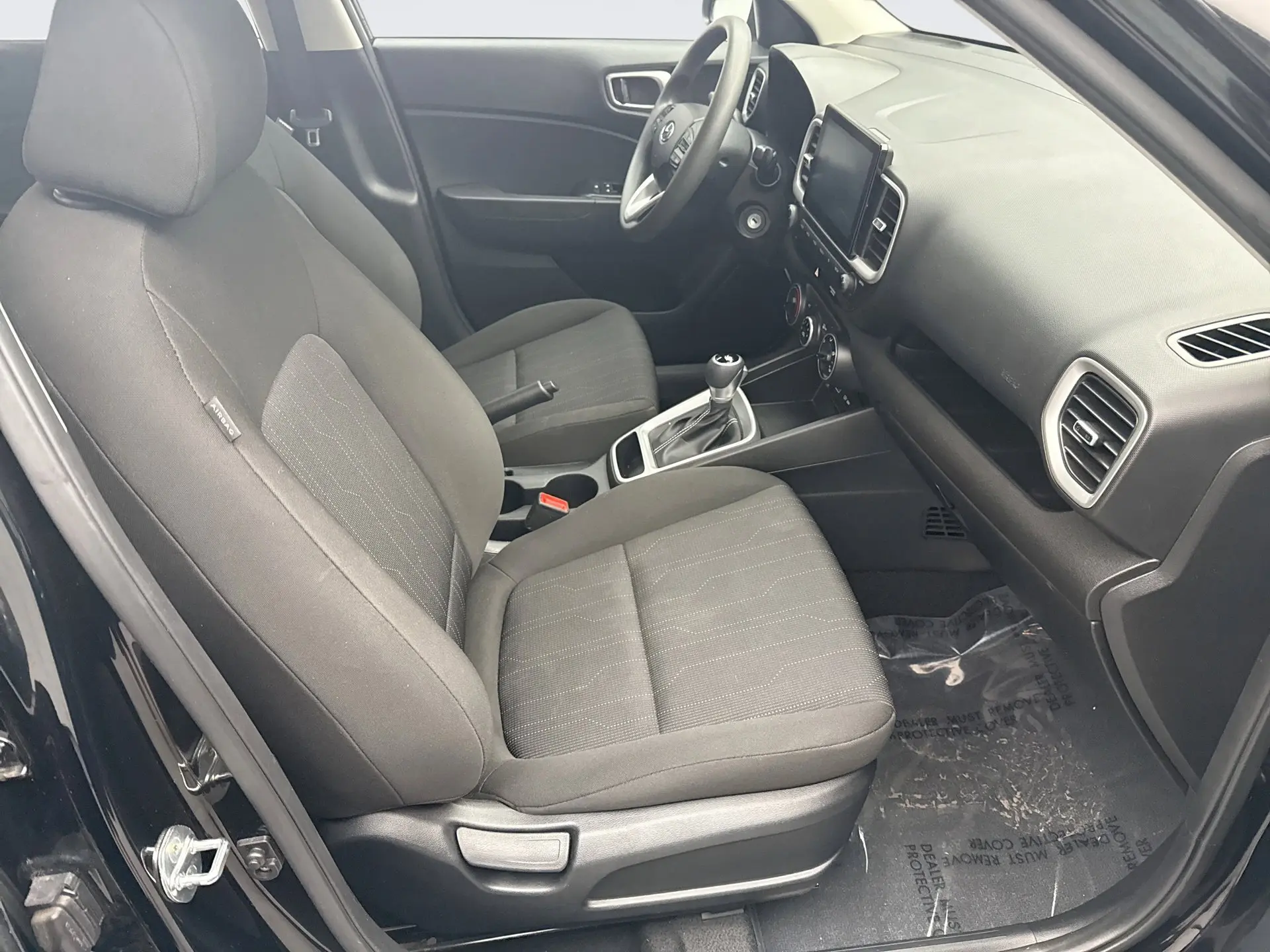 2022 Hyundai Venue SE photo 15