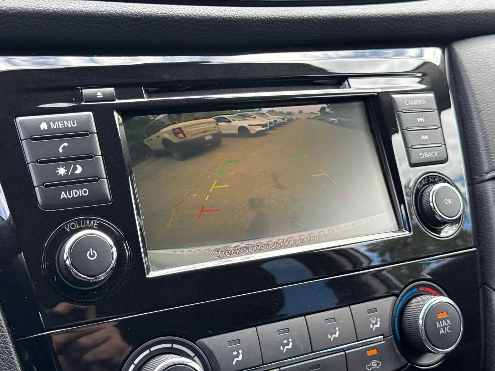 2020 Nissan Rogue S photo 27