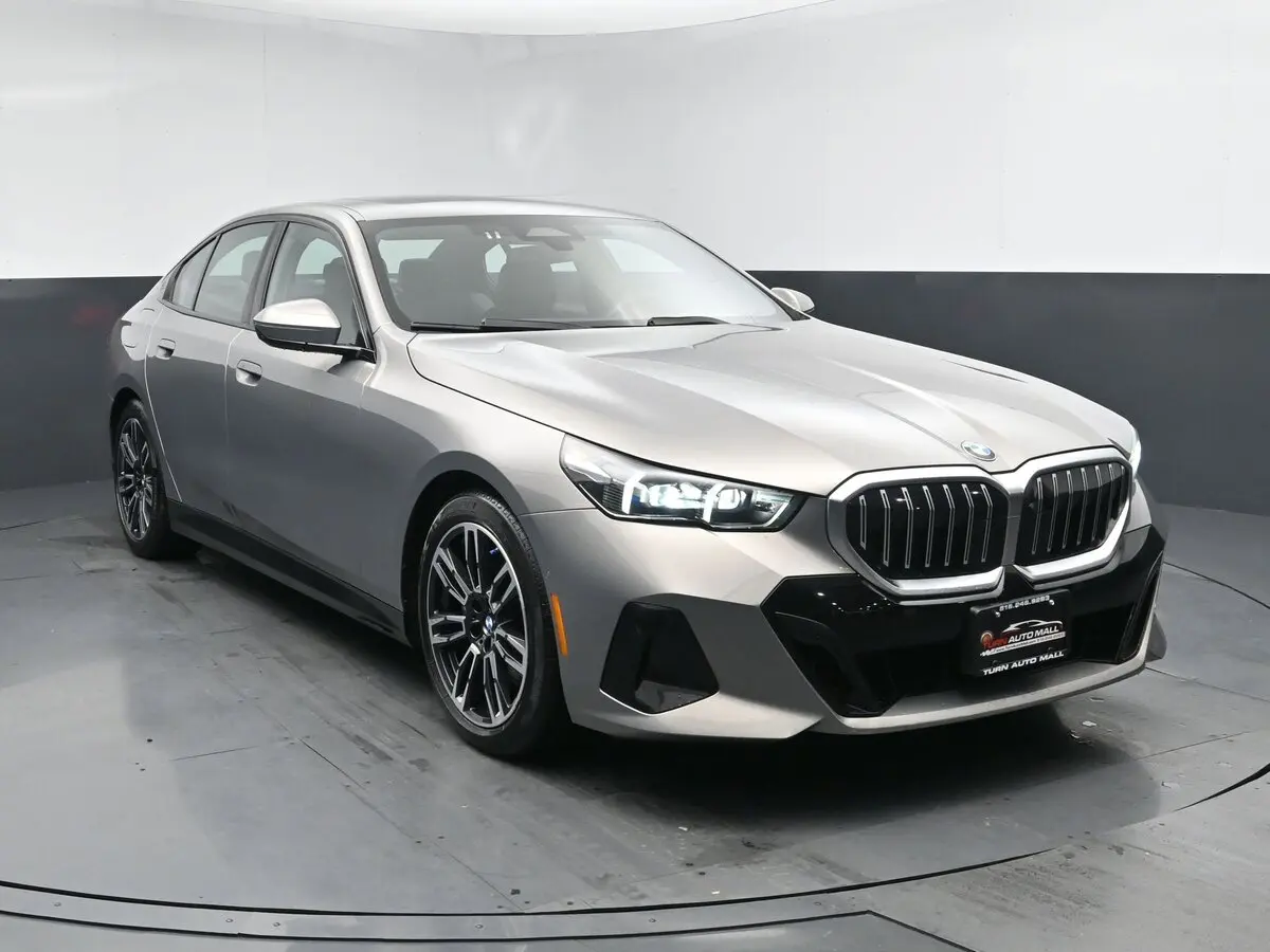 2024 Bmw 530i xDrive photo 2