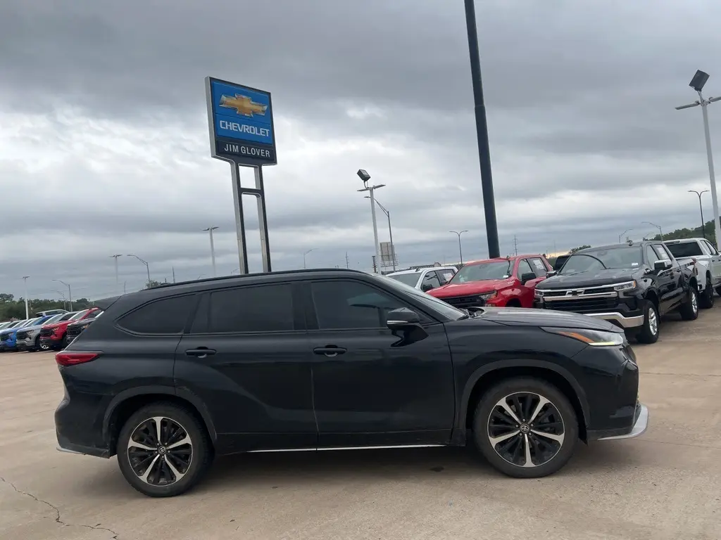 2021 Toyota Highlander XSE photo 9