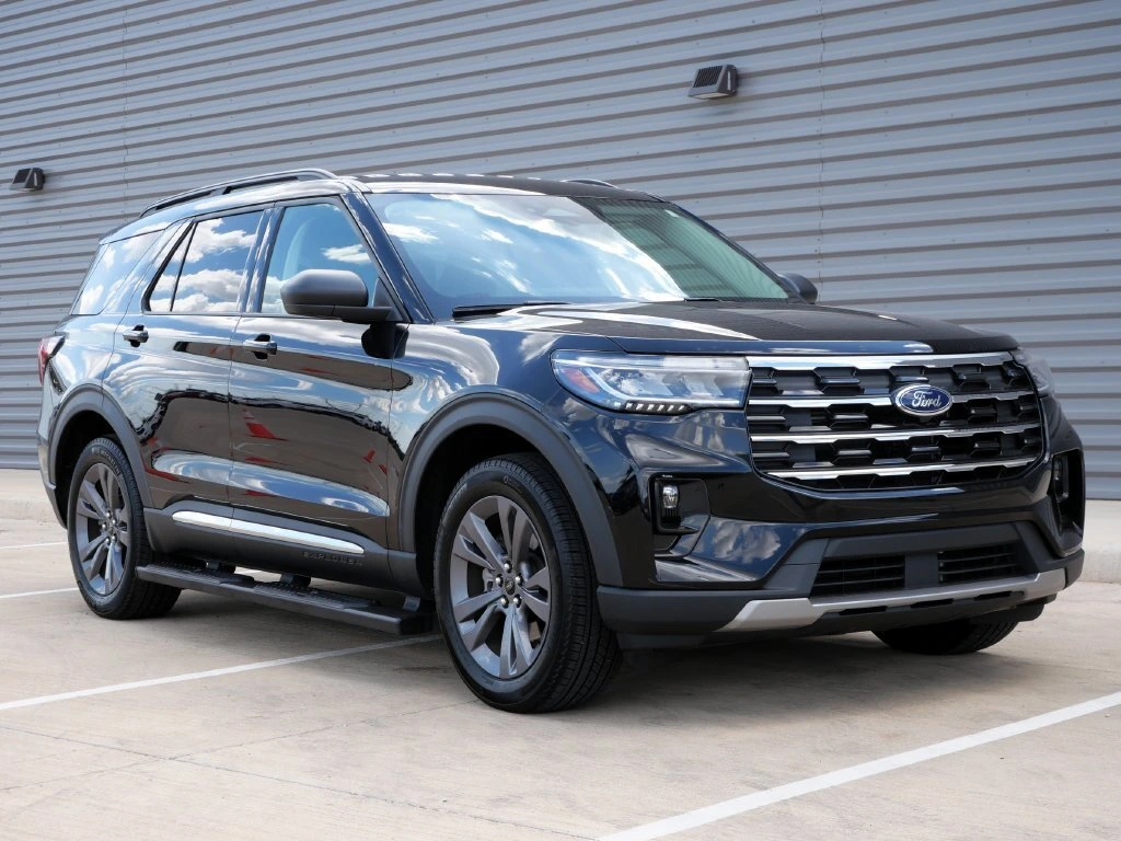 2025 Ford Explorer