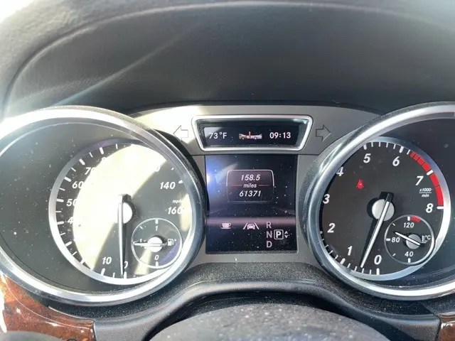 2013 Mercedes Benz ML 550 4MATIC photo 5