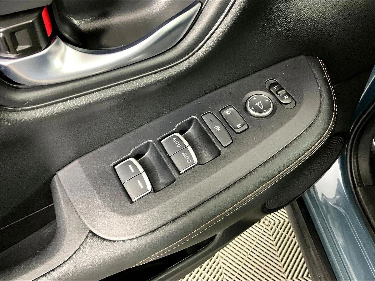 2025 Honda HR-V Sport - Photo 39