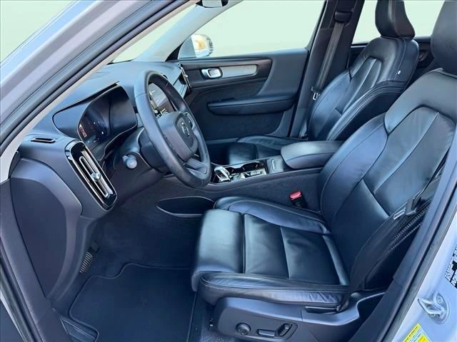 2023 Volvo - image 14