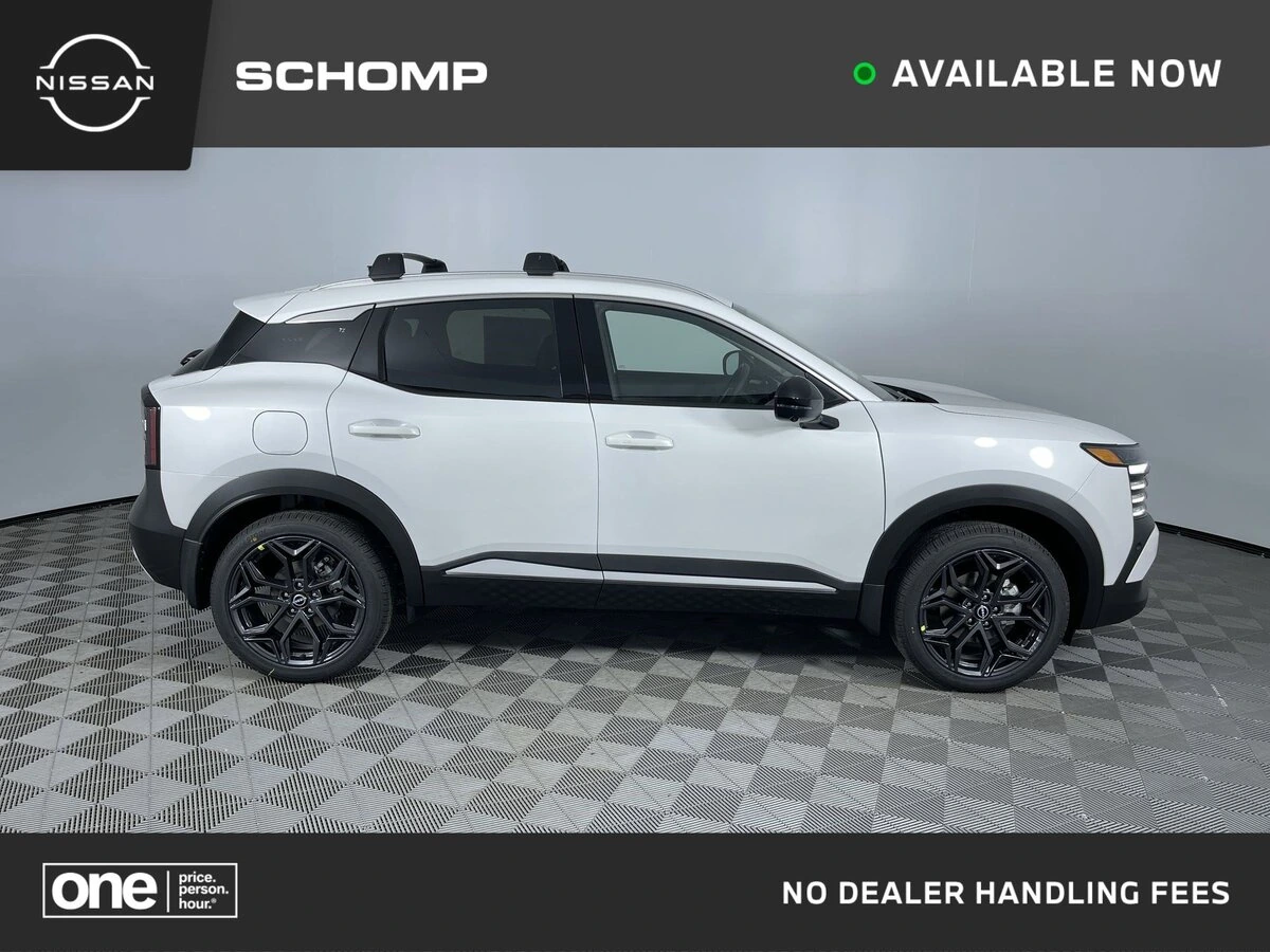 2026 Nissan KICKS SR AWD's photo