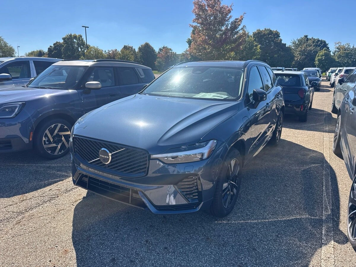 2027 Volvo XC60 Plus