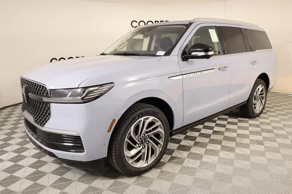 2025 Lincoln Navigator Reserve photo 8