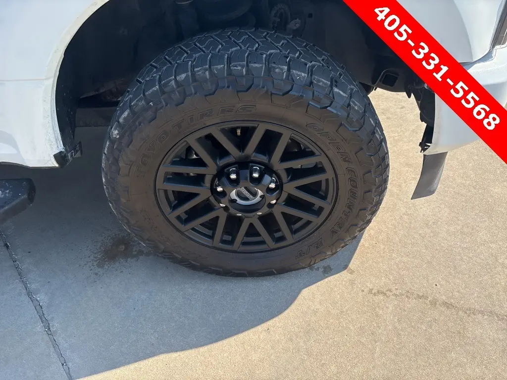 2021 Ford F-250 Lariat photo 2