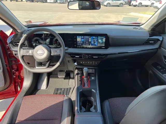 2026 Nissan Kicks SR photo 19