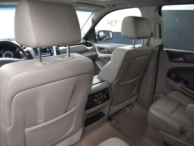 2016 Chevrolet Suburban LTZ photo 26