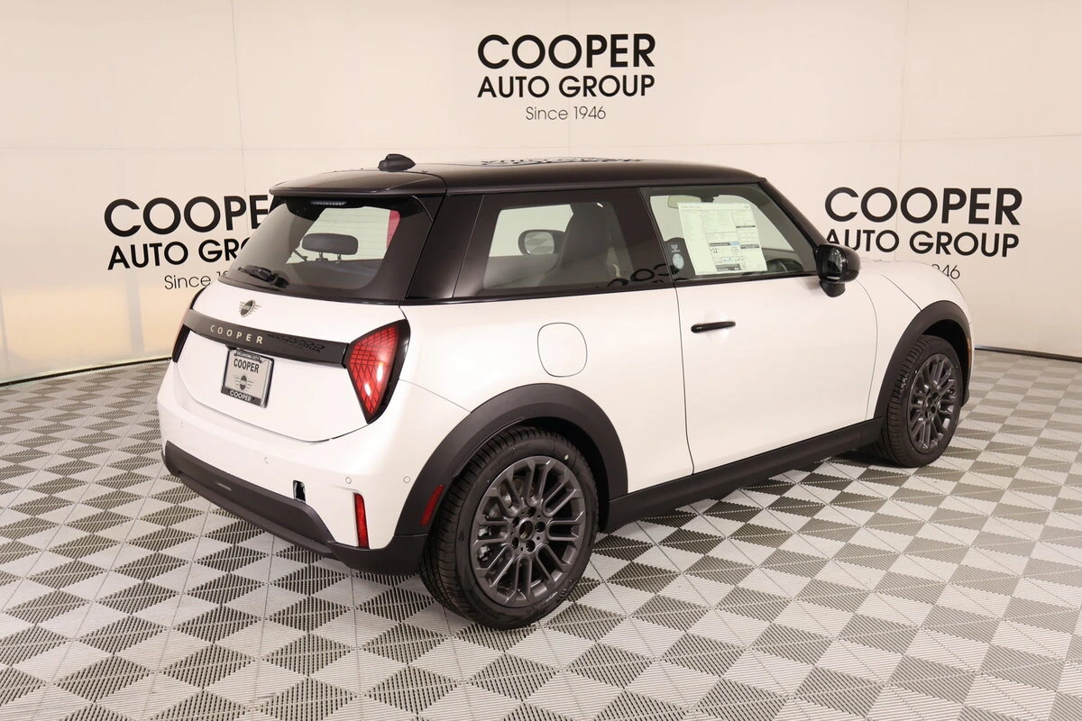 2026 MINI Hardtop 2 Door - Photo 16