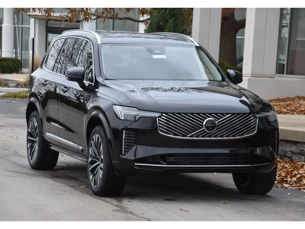 2026 Volvo - image 2