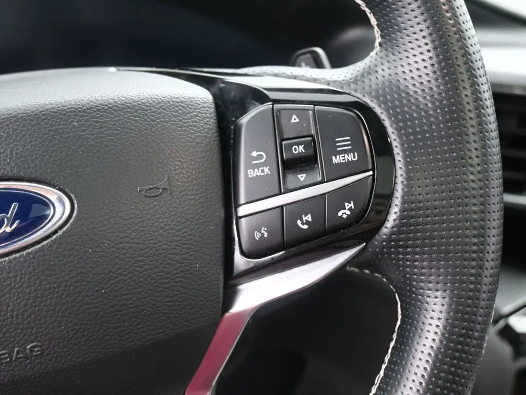 2021 Ford Explorer ST photo 22