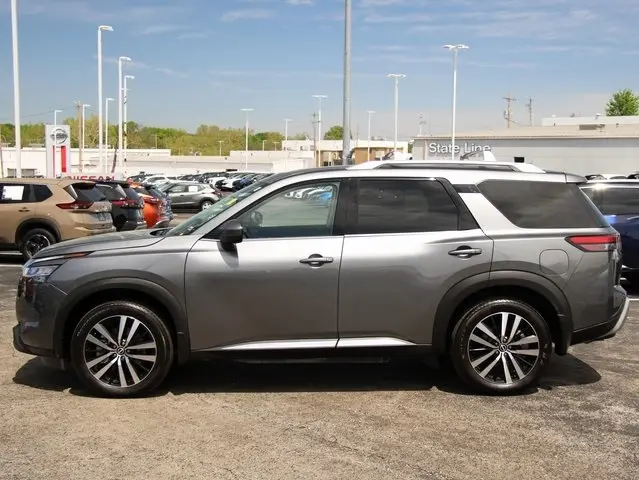 Used 2024 Nissan Pathfinder Platinum with VIN 5N1DR3DKXRC314976 for sale in Kansas City
