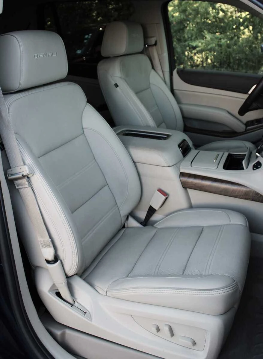 2020 GMC Yukon Denali - Photo 20