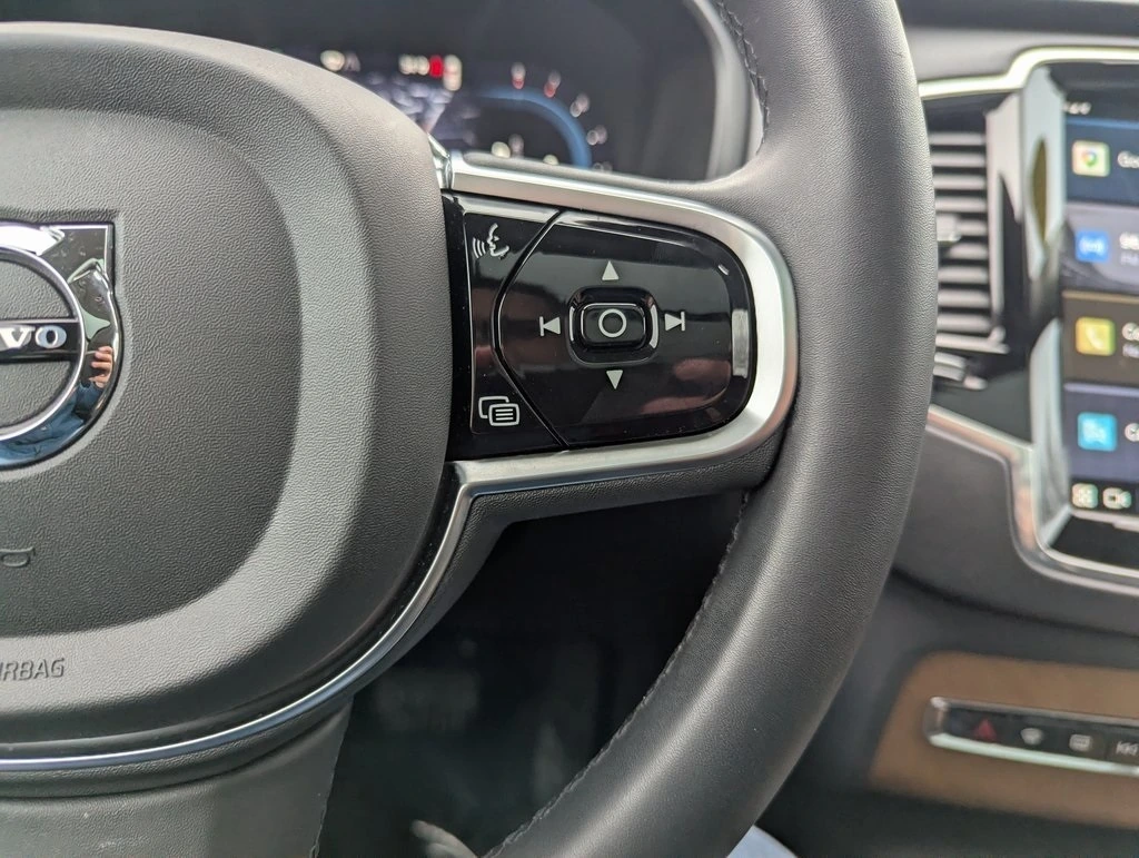 2024 Volvo - image 27