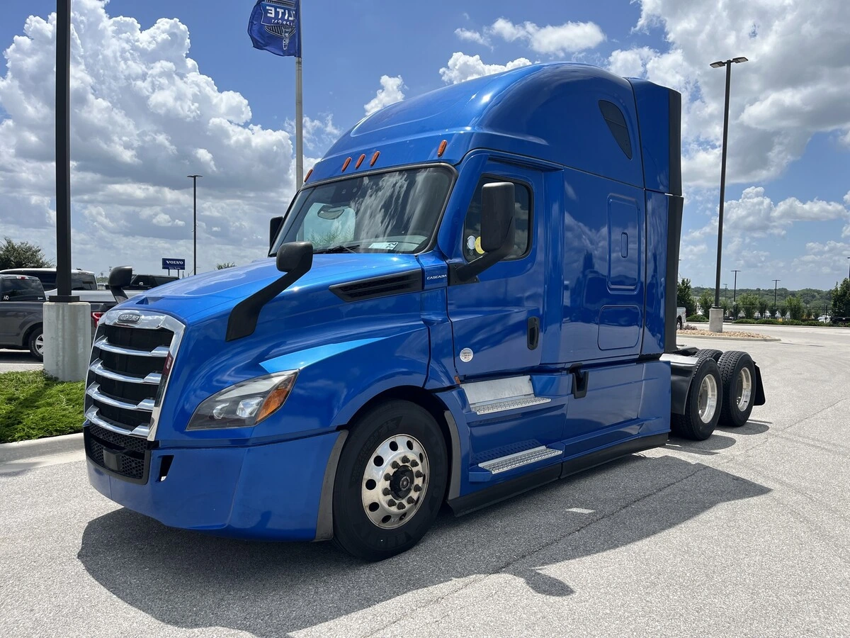 2022 Freightliner Cascadia