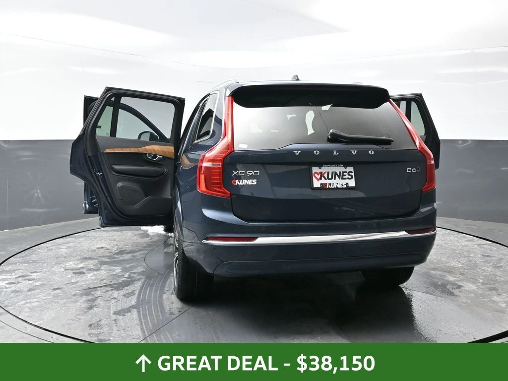 2024 Volvo - image 62