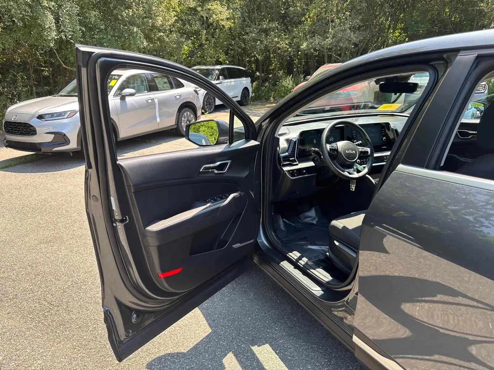 2023 Kia Sportage Hybrid LX photo 10