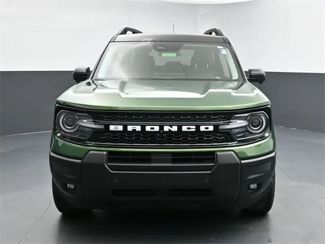 2025 Ford Bronco Sport Outer Banks photo 2