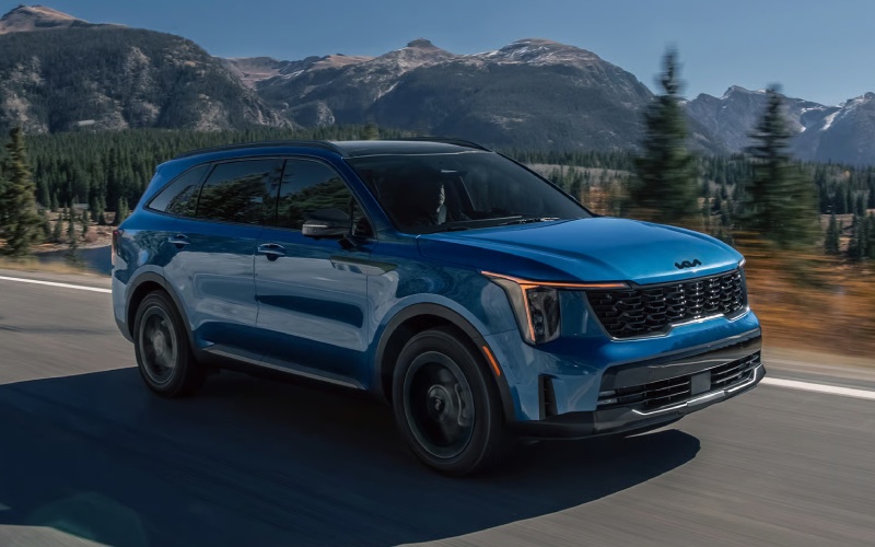 Is AWD on the 2026 Kia Sorento Hybrid the right choice for driving around Redmond, OR?