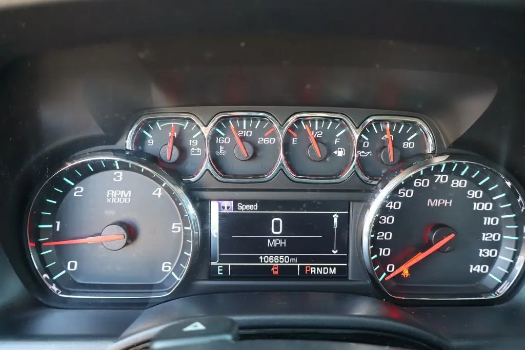 2015 Chevrolet Silverado LT photo 13
