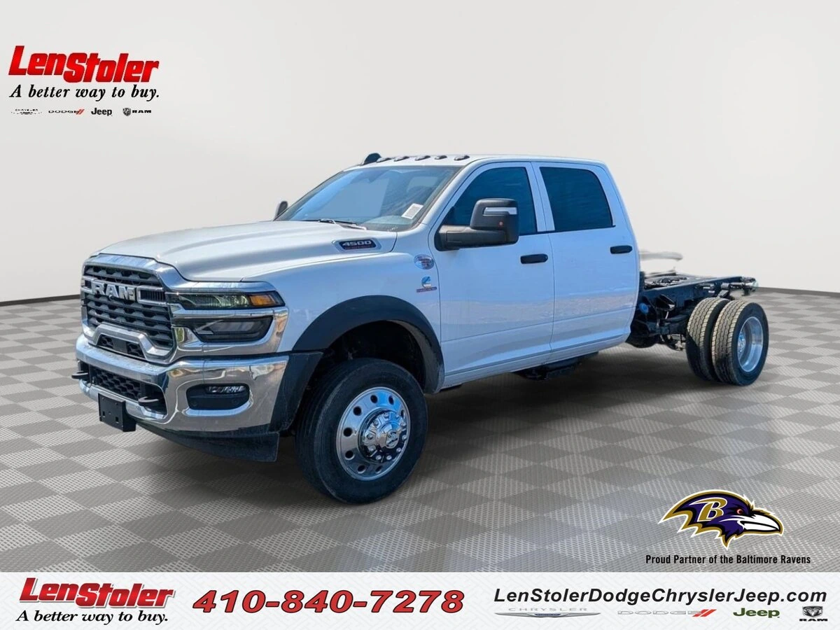 2026 RAM 4500 Tradesman 4X4 Crew Cab DRW 173" WB's photo