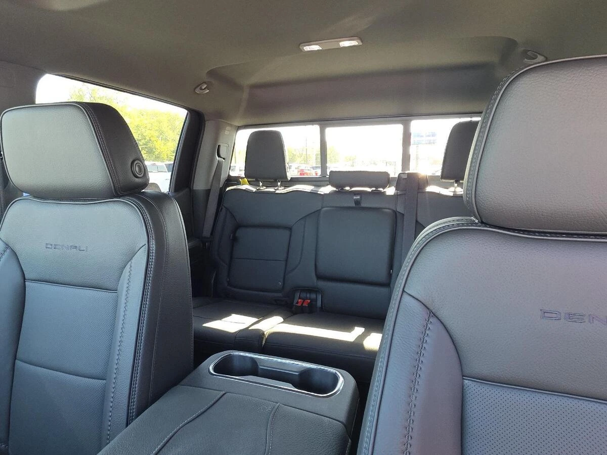 2026 GMC Sierra 1500 Denali - Photo 13
