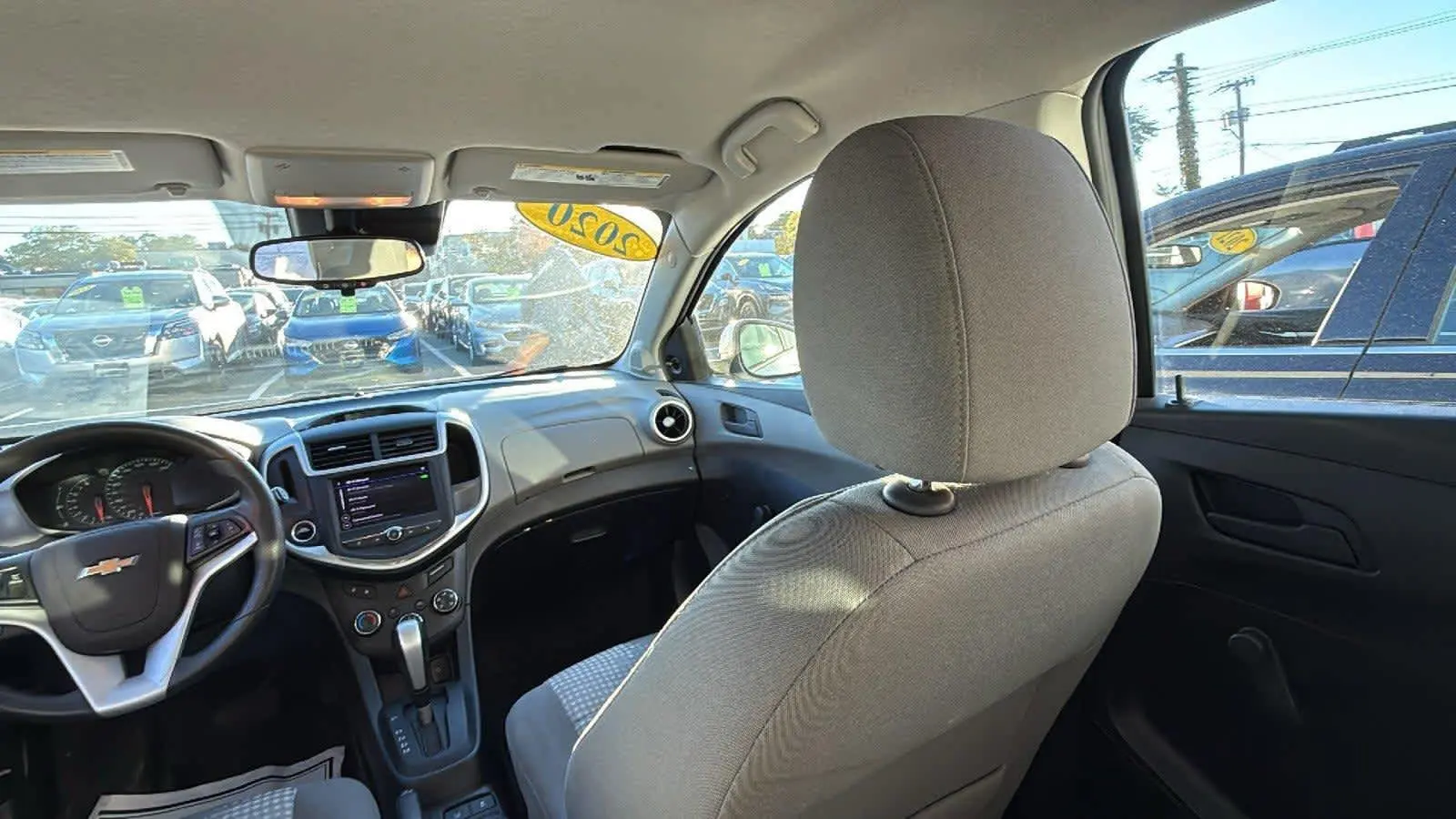 2020 Chevrolet Sonic LT photo 18