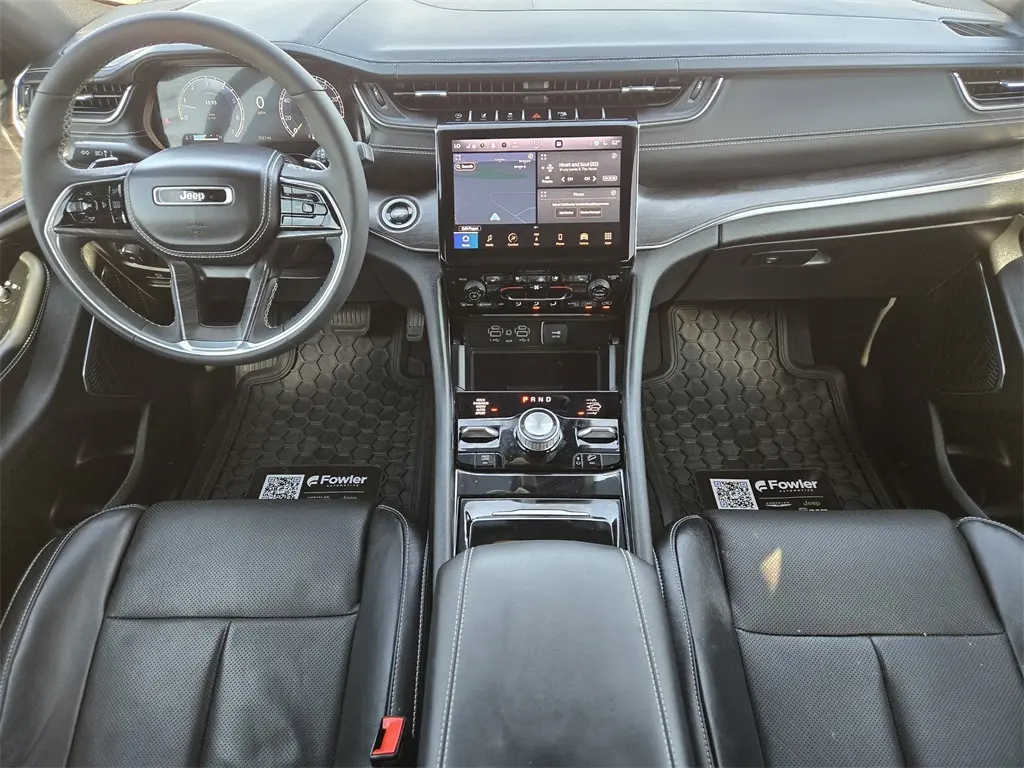 2024 Jeep Grand Cherokee Overland photo 22