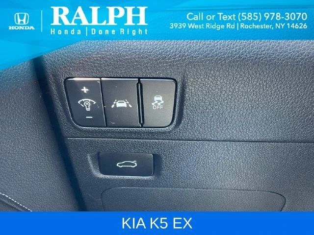 2021 Kia K5 EX - Photo 21