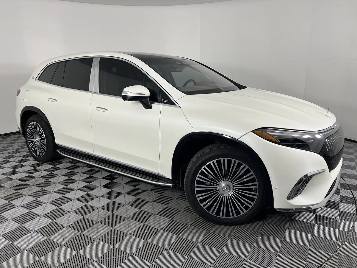 Used 2024 Mercedes-Benz EQS SUV Base with VIN 4JGDX5FB8RA026769 for sale in Farmington, UT