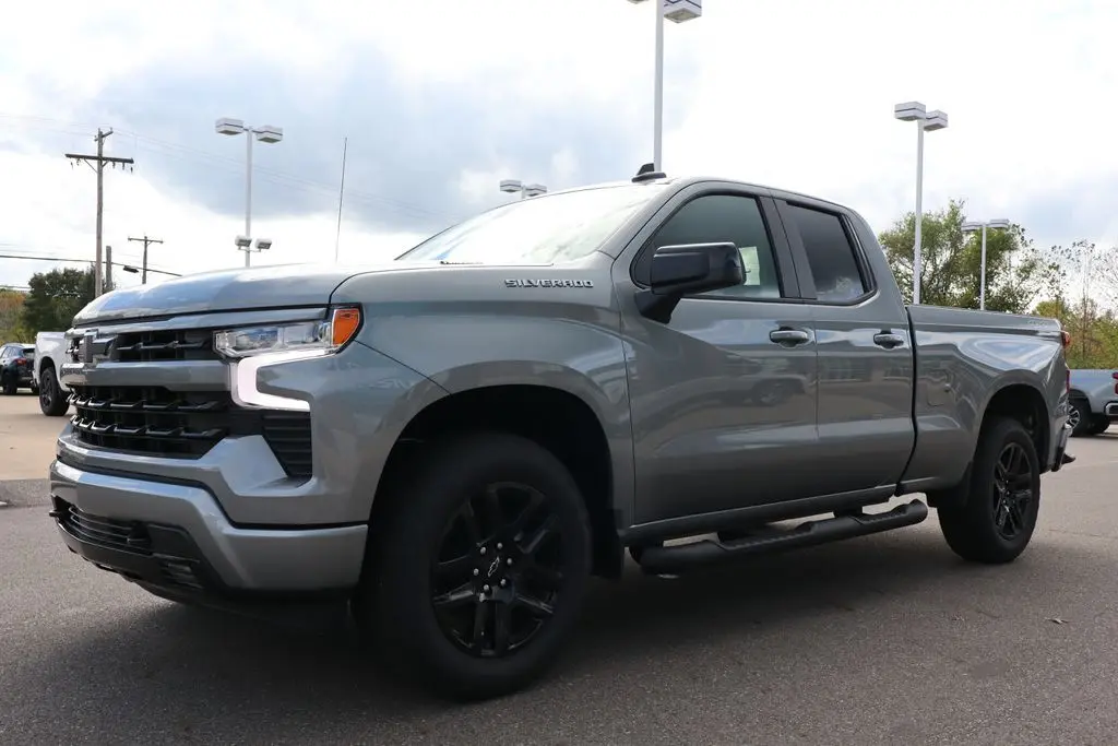 2026 Chevrolet Silverado 1500 RST photo 7