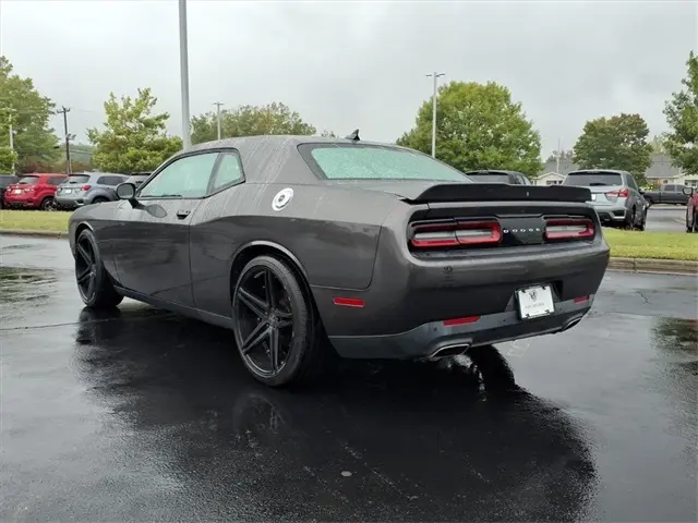 2015 Dodge Challenger SXT photo 20