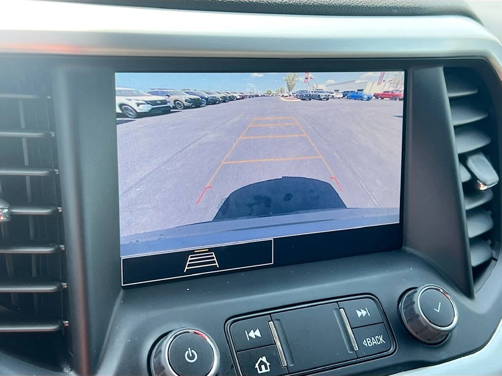 2023 GMC Acadia SLE - Photo 17