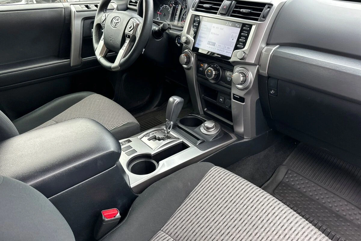 2024 Toyota 4Runner SR5 - Photo 18