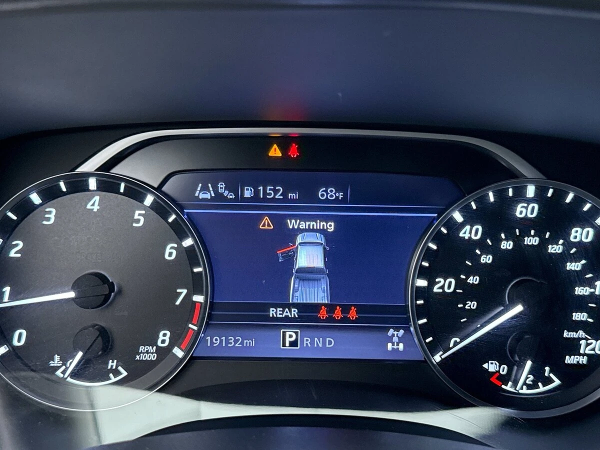 2023 Nissan Frontier SV - Photo 13