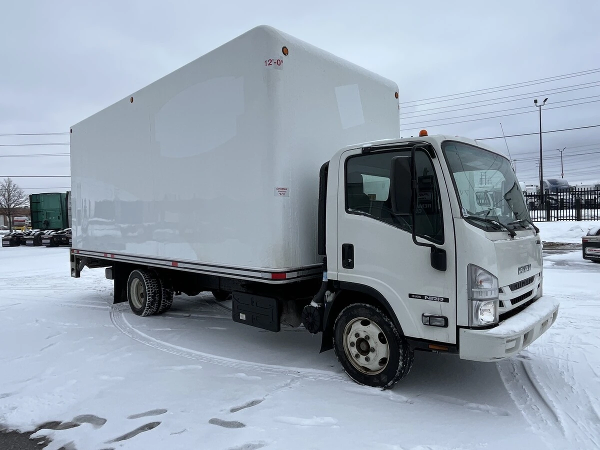 2022 Isuzu NRR - image 3