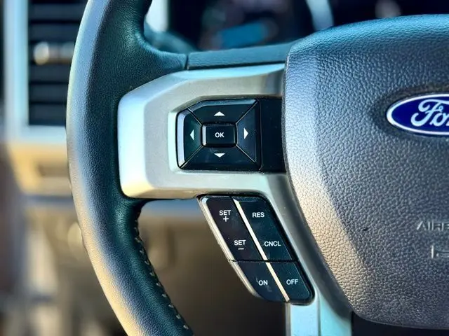 2021 Ford F-350 photo 23