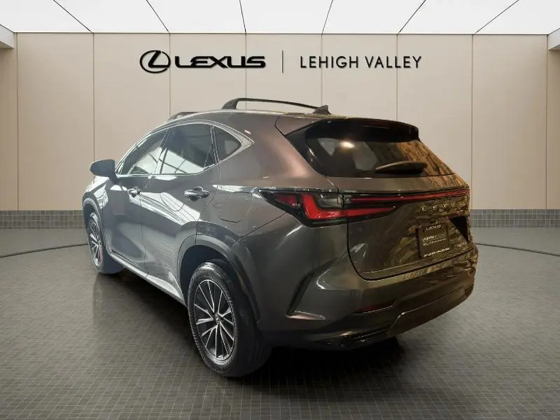2025 Lexus NX 350 photo 2