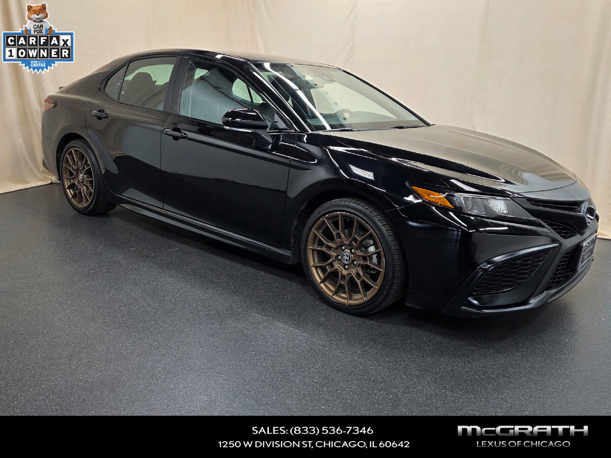 2023 Toyota Camry Hybrid SE