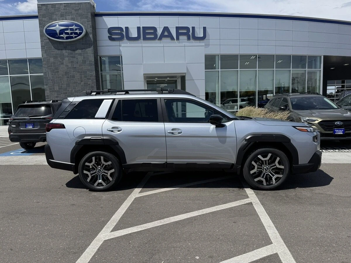 2026 Subaru Outback Touring XT - Photo 8