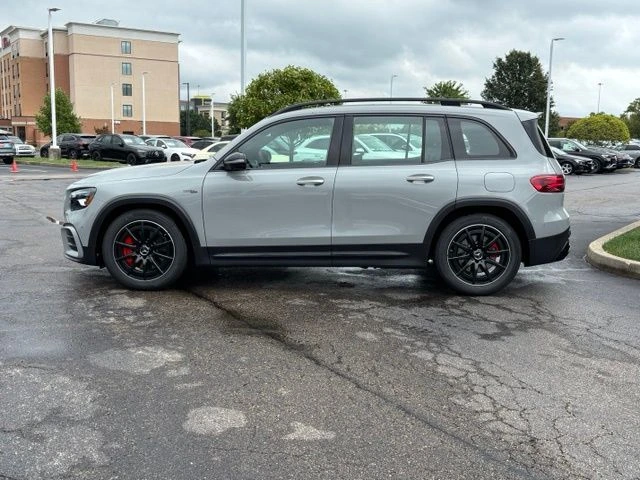 2026 Mercedes-Benz GLB AMG GLB 35 - Photo 6