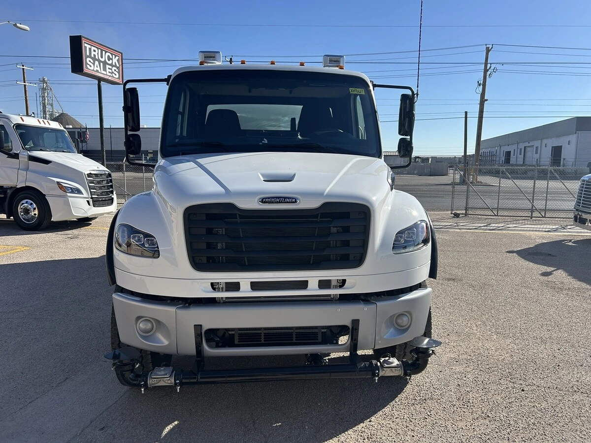 2027 Freightliner M2 106 — photo 7