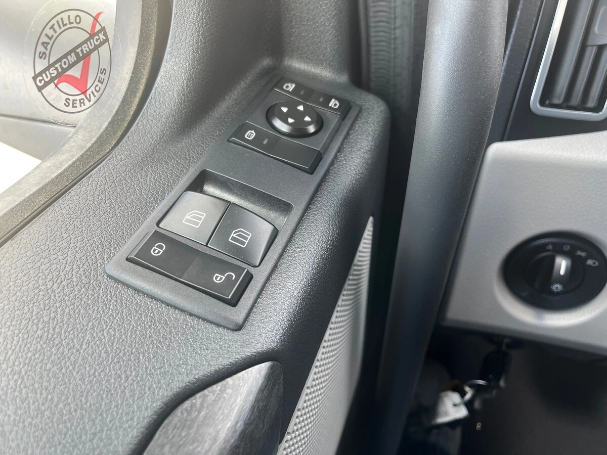 2027 Freightliner Cascadia - image 12