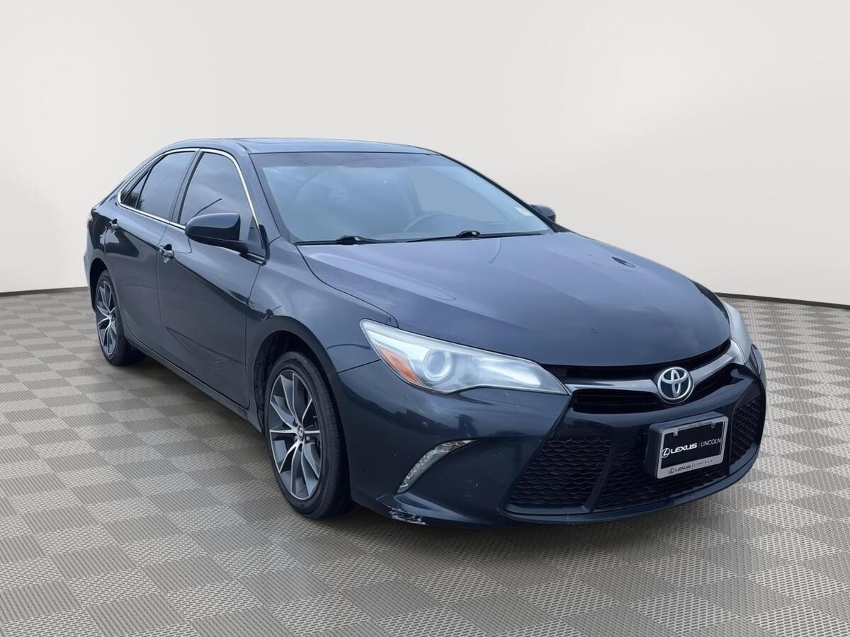 2017 Toyota Camry XSE