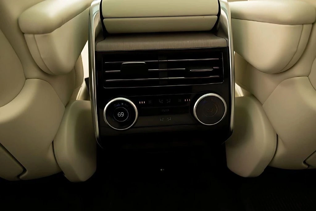 2025 Land Rover Range Rover Autobiography - Photo 30