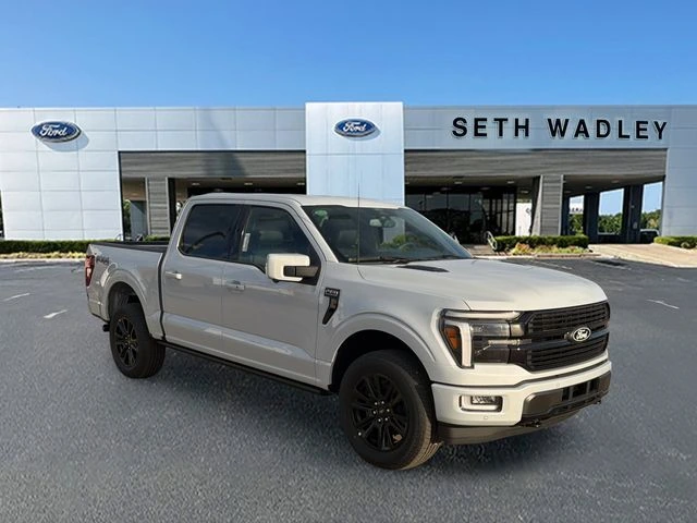 2025 Ford F-150 Platinum's photo